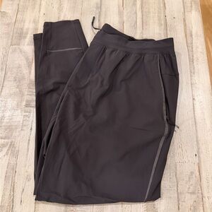 Lululemon Men’s Black Jogger Pants- XXL
